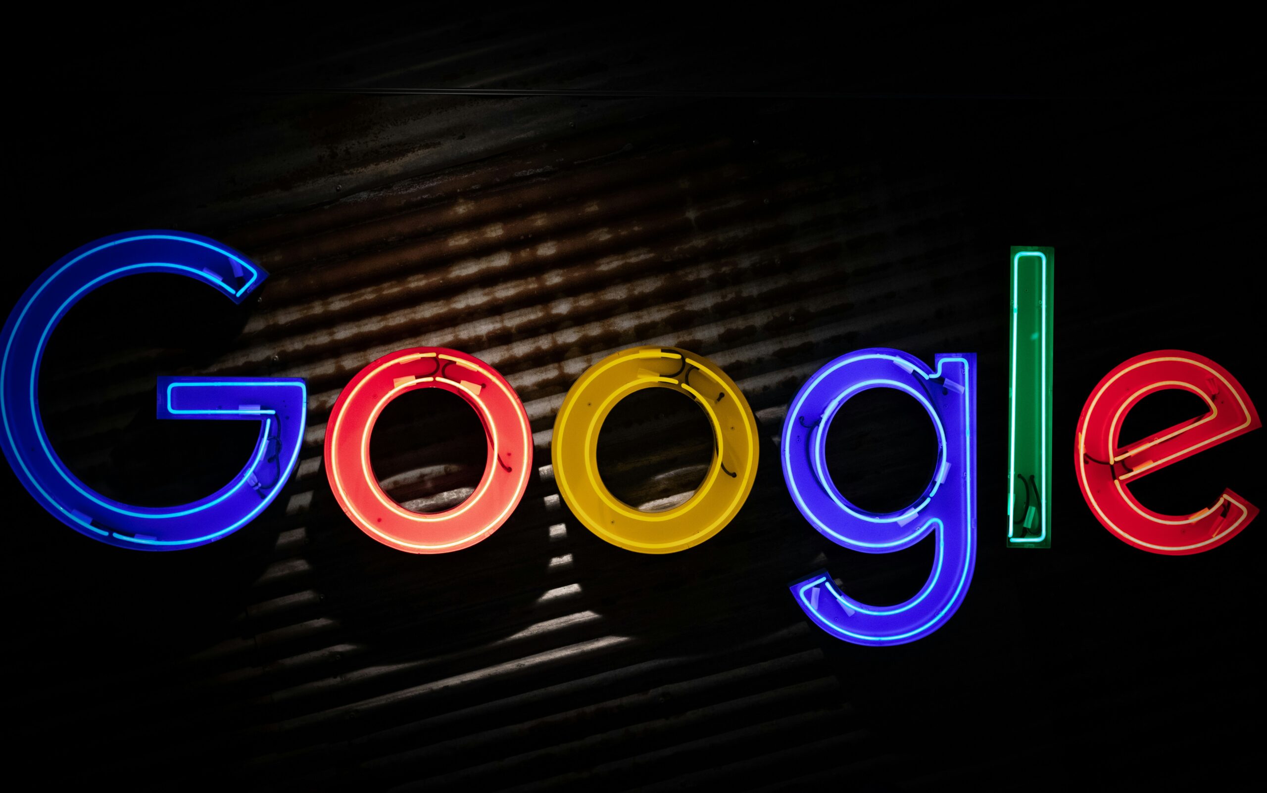Google mette in pausa il modello Gemini: problemi di rappresentazione etnica