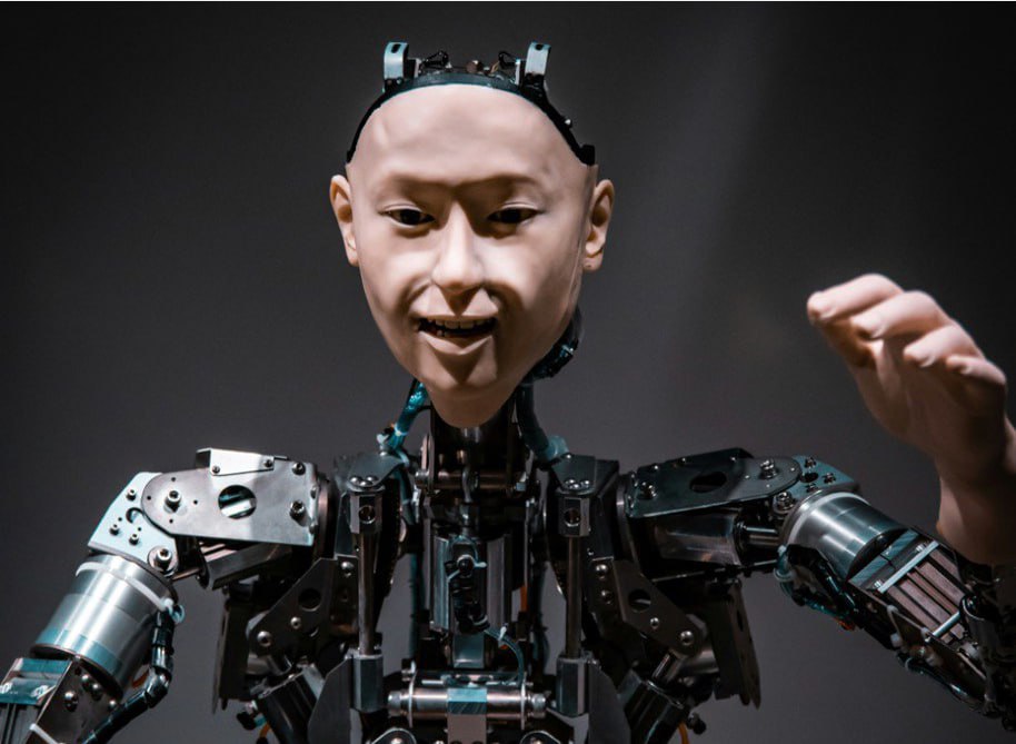 Physical Intelligence (Pi) : verso un futuro robotico universale