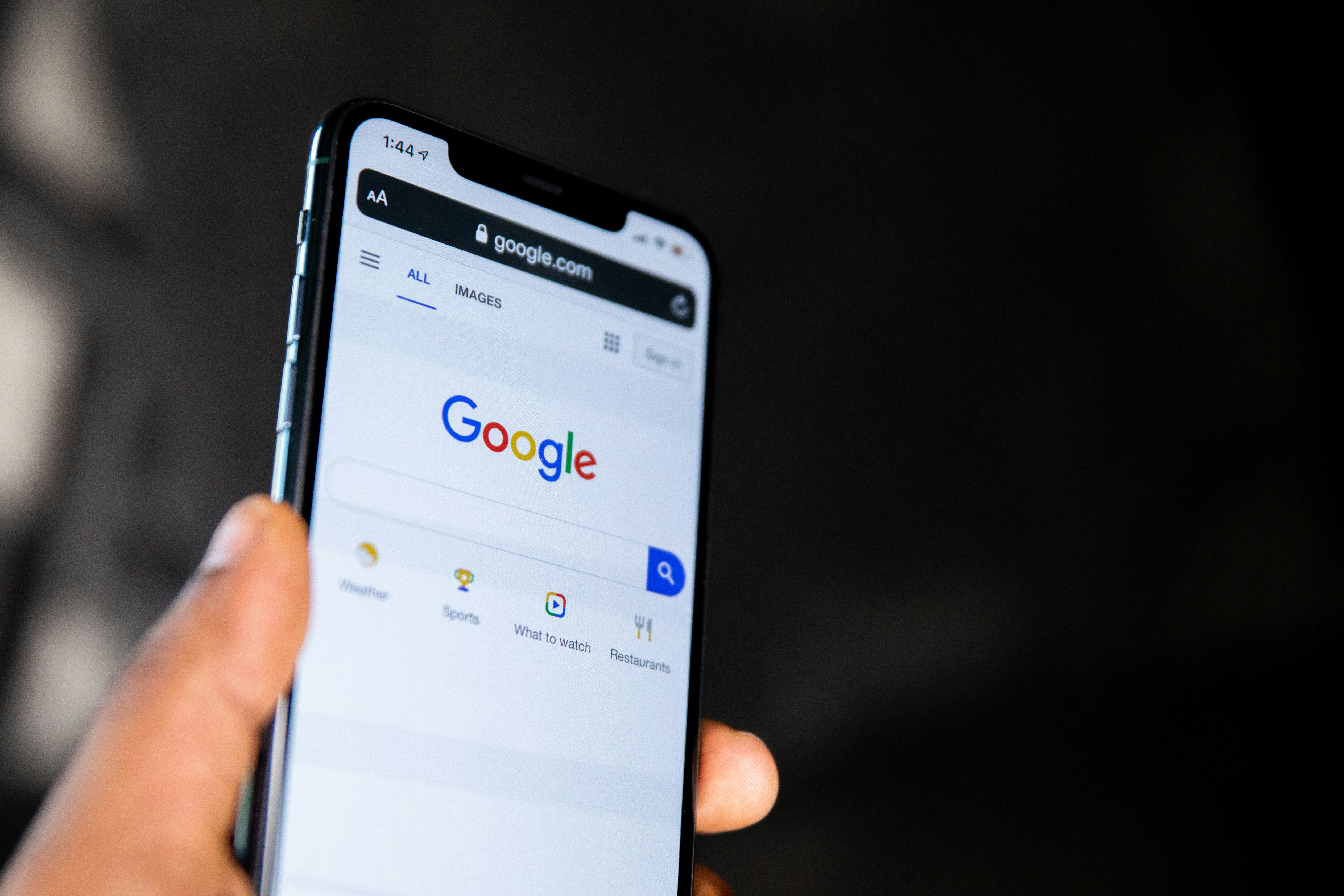Google rivoluziona la ricerca con l’IA e ciò preoccupa gli editori di notizie
