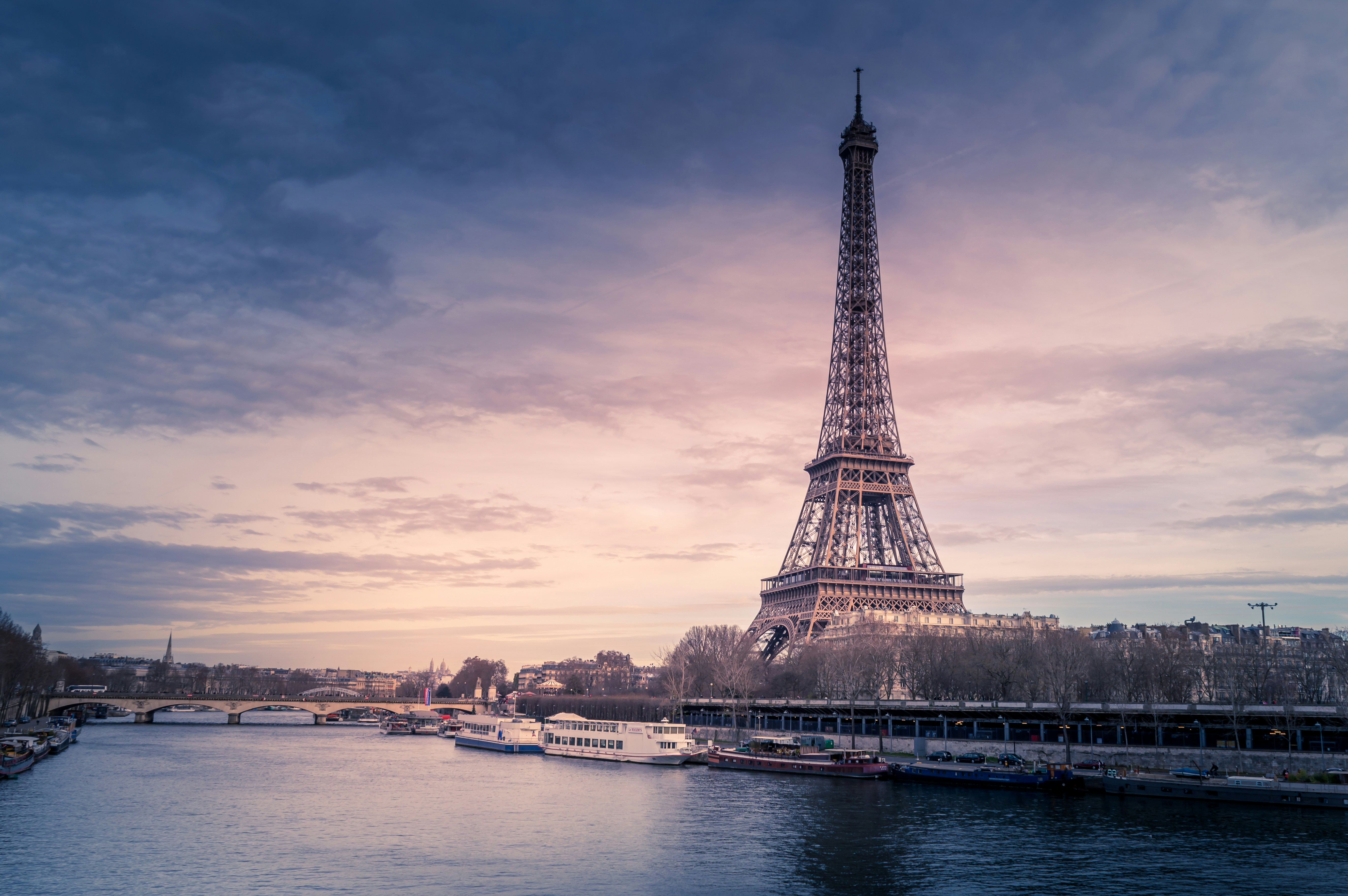 La carta di Parigi: etica e IA nel giornalismo