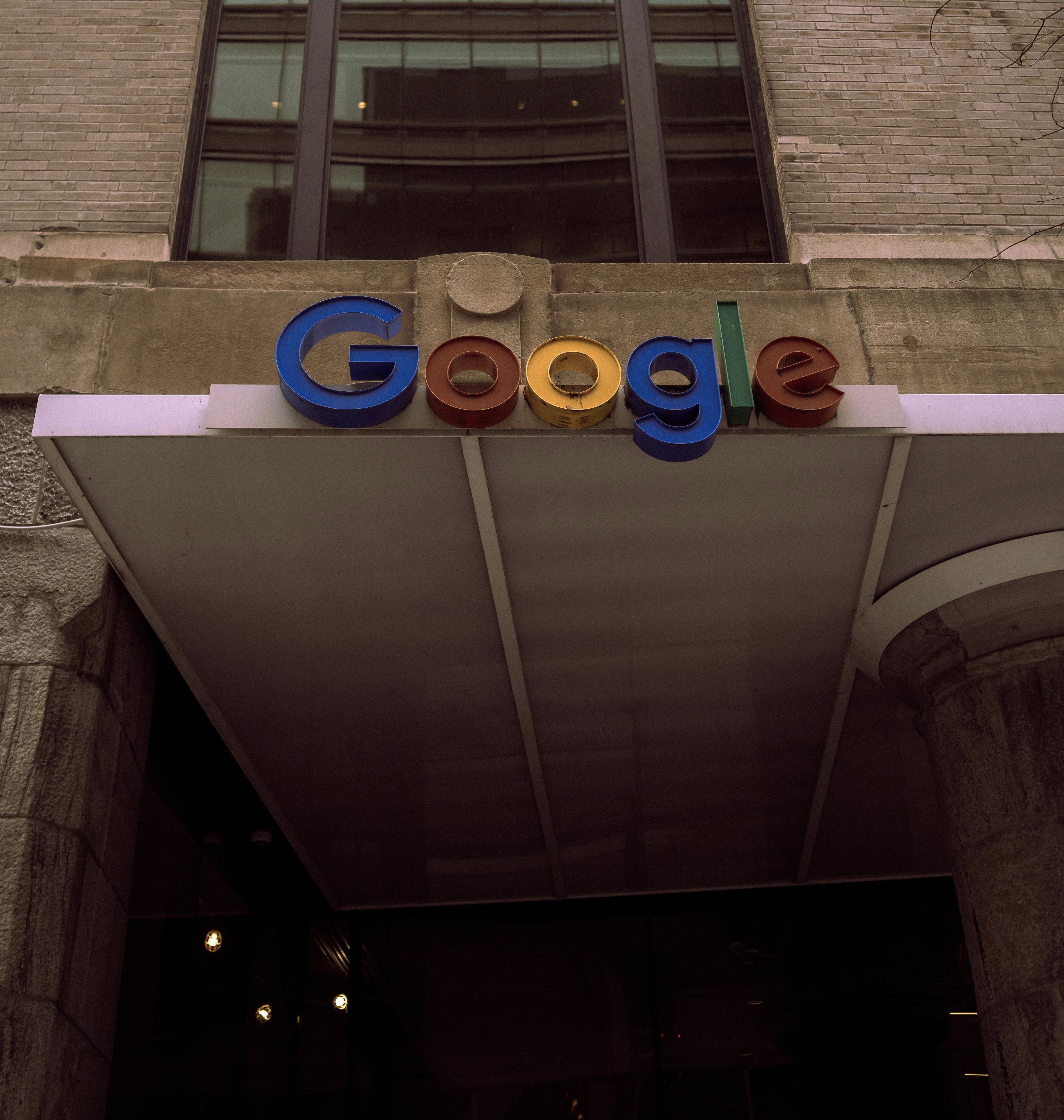 V2A di Google DeepMind: genera colonne sonore e testi per video AI