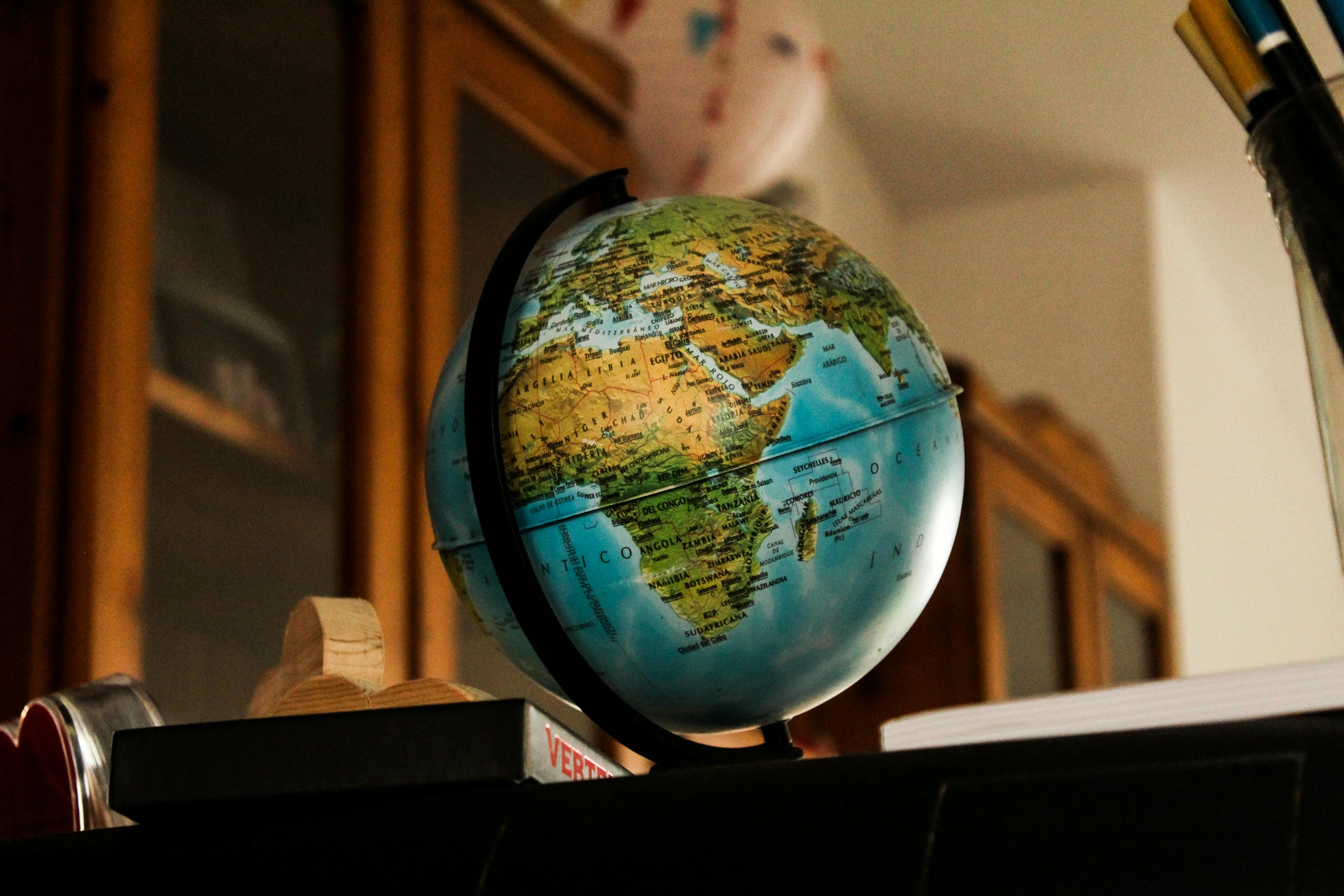Critiche all’approccio occidentale nella moderazione dei contenuti in Africa