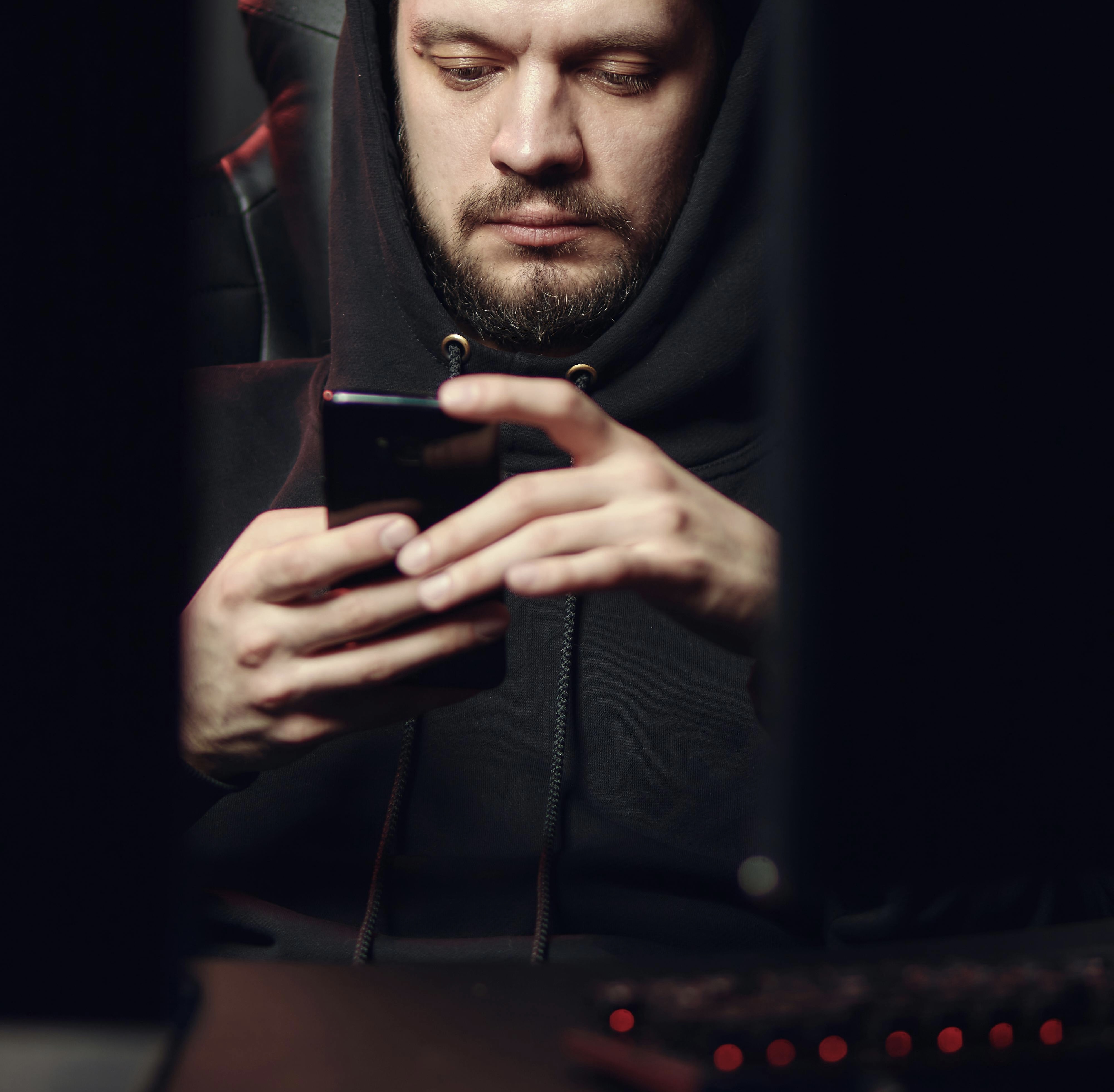 Frodi energetiche high-tech con l’IA a Milano