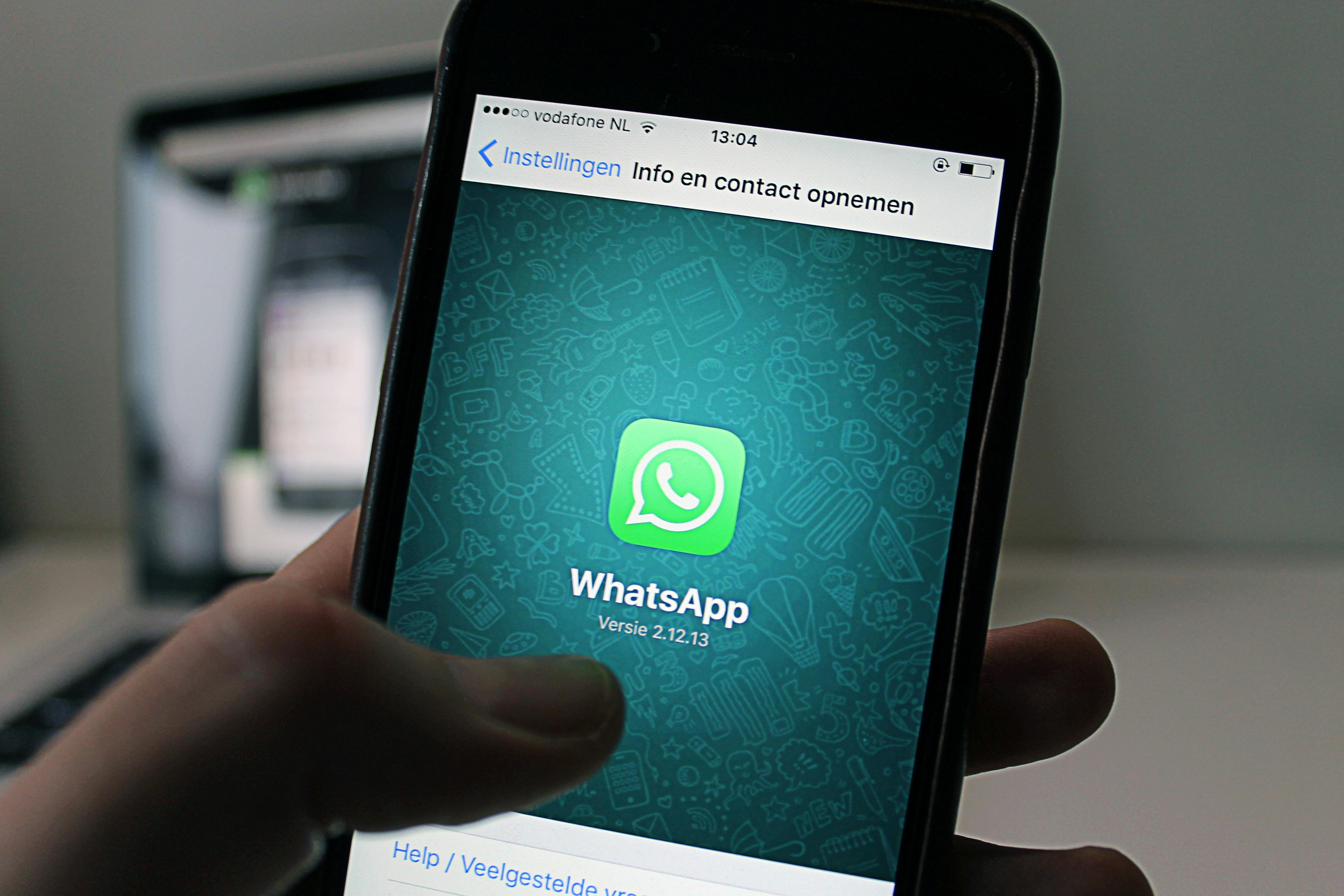 Meta AI in WhatsApp: nuove funzionalità per immagini